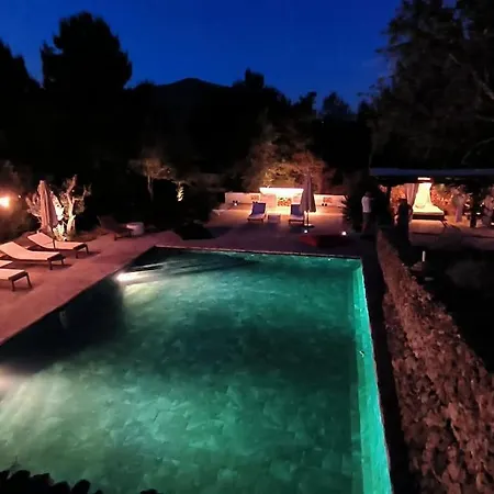Villa Authentic Ibicenco With Large Pool Ibiza