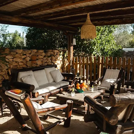 Villa Authentic Ibicenco With Large Pool